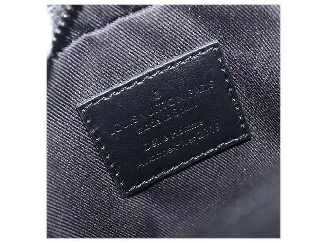 LOUIS VUITTON Sac Messenger Danube Rainbow Taiga Noir M30332 LV - vue 19