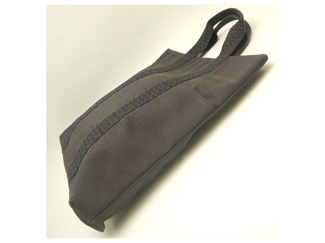 Hermès Saco Cabas Hermes Herline em Nylon Cinza - vista 4