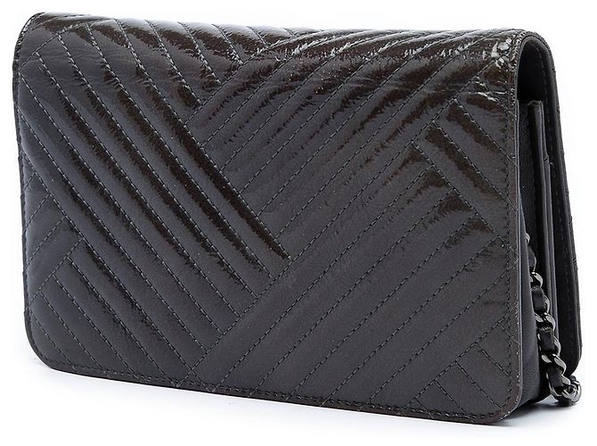 Portafoglio Chanel Brown CC Distressed Chevron Patent Crossing Wallet On Chain - vista 2