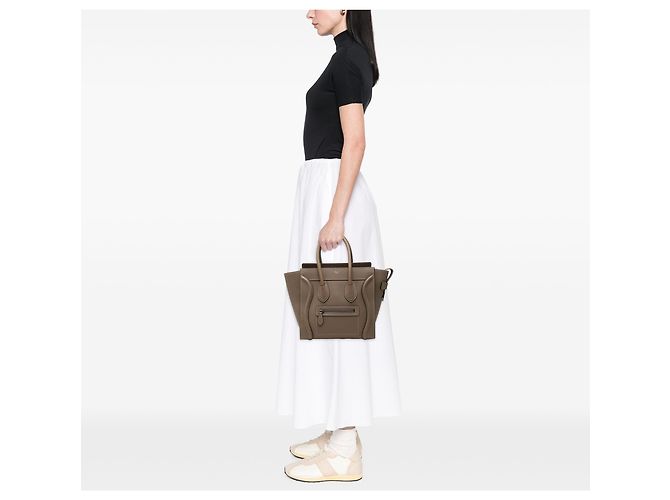 Céline Celine Borsa Tote Luggage Micro in Pelle di Vitello Drummed Marrone - vista 6