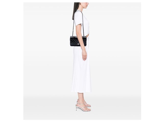 Chanel Black Medium Classic Patent Double Flap - vista 6