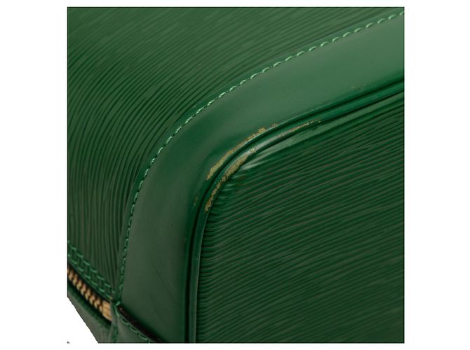 Louis Vuitton Green Epi Alma PM - vista 6
