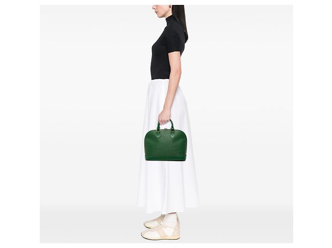 Louis Vuitton Green Epi Alma PM - vista 9