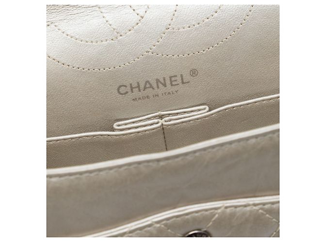 Chanel Gold Quilted Metallic Aged Calfskin Reissue 2.55 Double Flap 226 - vista 5
