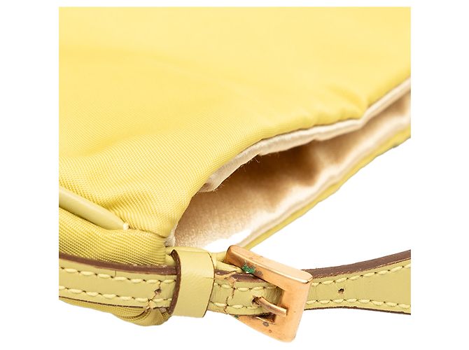 Prada Gelbe Tessuto Schultertasche mit Kette - vue 6
