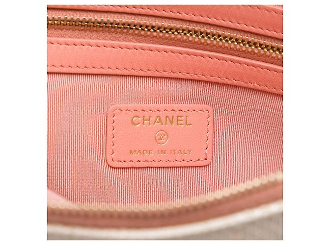 Clutch Chanel Deauville O Case Medium in rafia beige - vista 5