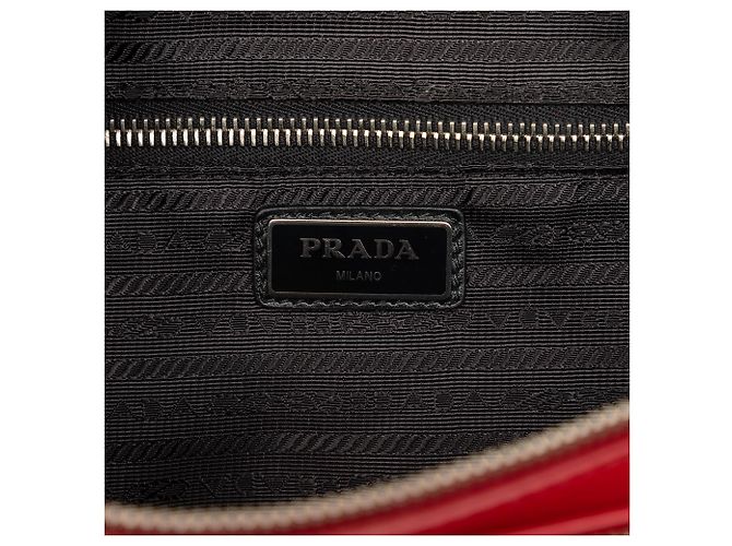 Prada Gürteltasche aus rotem Leder mit Reißverschlusstasche - Ansicht 5
