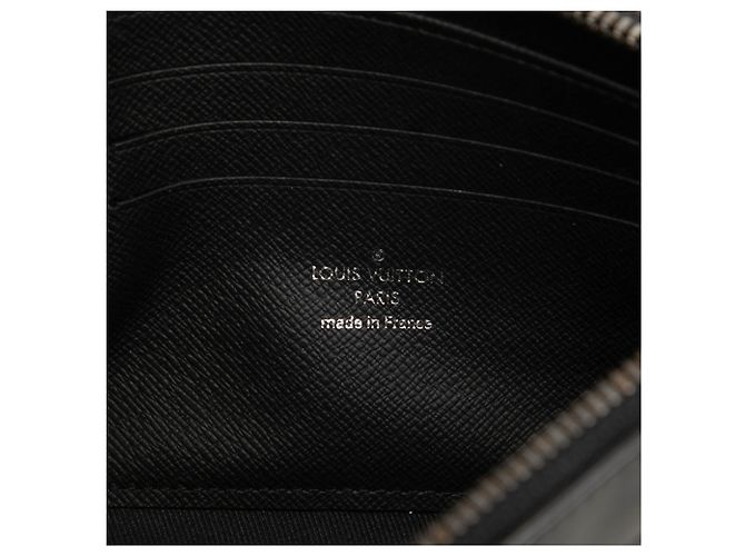 Louis Vuitton Black Monogram Eclipse Pochette Discovery PM - Ansicht 5