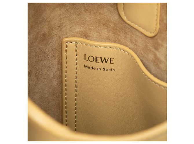 Mini borsa bucket LOEWE Yellow in pelle di vitello Pebble - vista 5