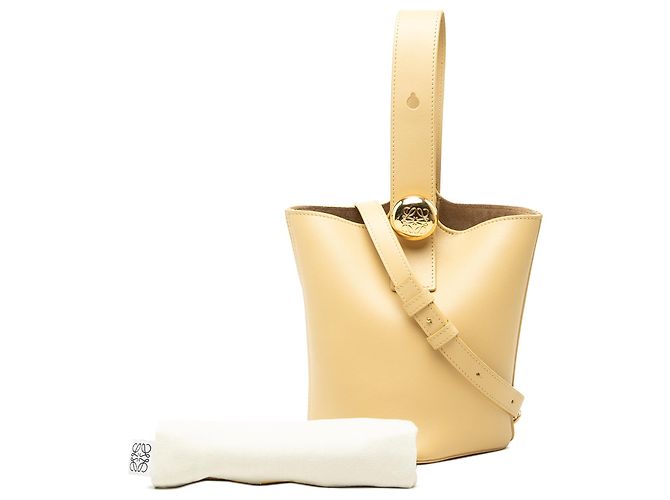 Mini borsa bucket LOEWE Yellow in pelle di vitello Pebble - vista 7