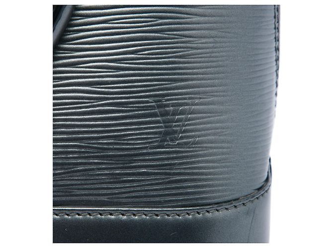Louis Vuitton Black Epi Alma BB - vista 5