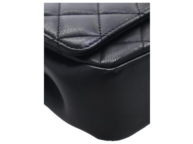 Chanel Black Small Quilted Lambskin Private Affair Camellia Flap - vue 11