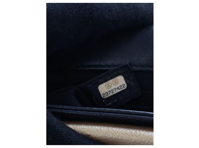 Chanel Black Small Quilted Lambskin Private Affair Camellia Flap - vue 7