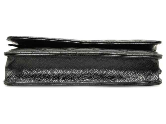 Chanel Black CC Quilted Caviar Wallet on Chain - vista 3
