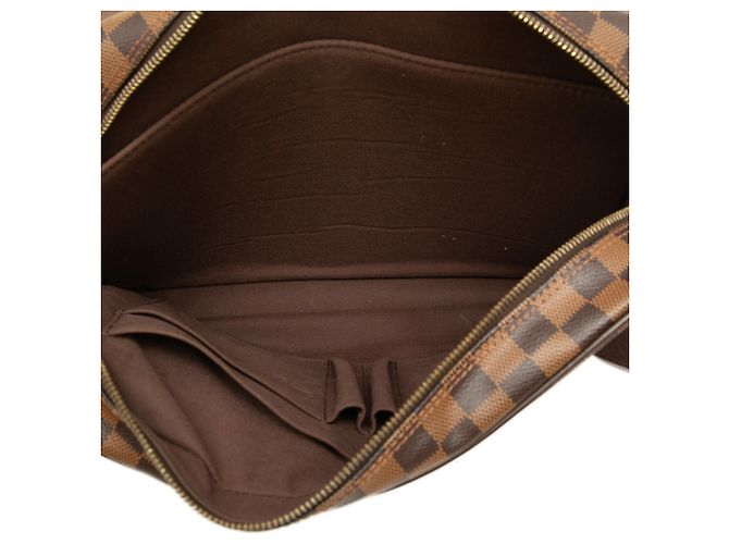 Louis Vuitton Brown Damier Ebene Shelton MM - vista 5