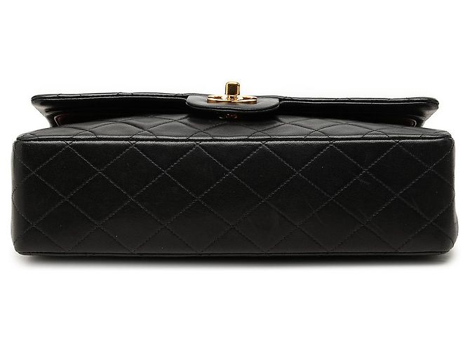 Chanel Black Medium Classic Lambskin Double Flap - vista 3