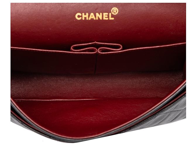 Chanel Black Medium Classic Lambskin Double Flap - vista 4