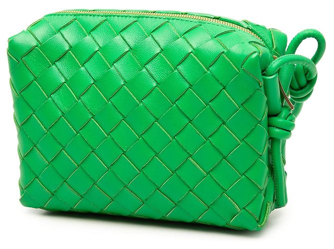 Bottega Veneta Mini Borsa Camera Loop Intrecciato in Pelle di Agnello Verde - vista 2