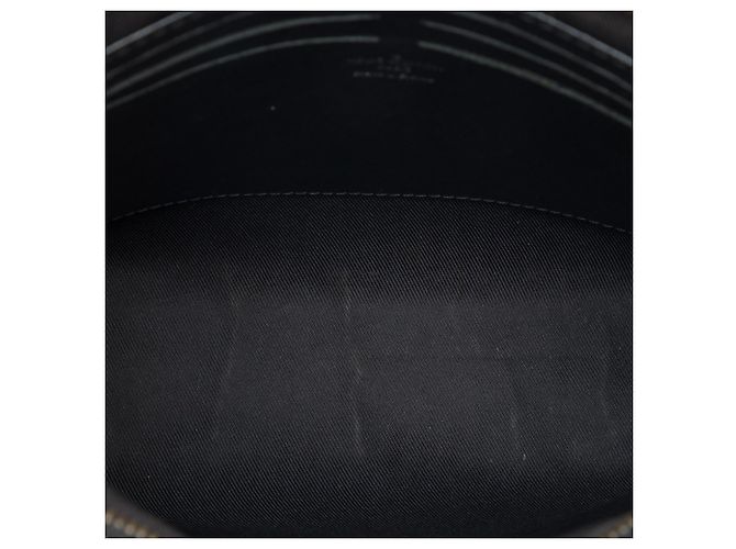 Louis Vuitton Black Monogram Eclipse Pochette Voyage MM - Ansicht 4
