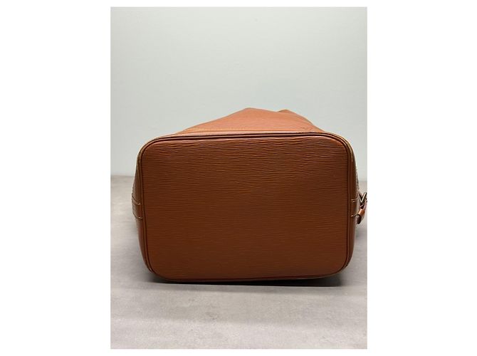 Noe Louis Vuitton Borsa a Secchiello Noé in Pelle Epi - vista 7