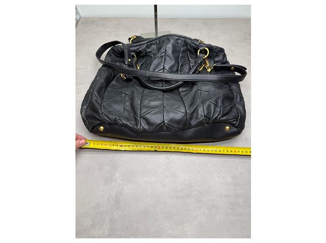 Miu Miu Borsa a mano Matelassé in pelle nera - vista 16