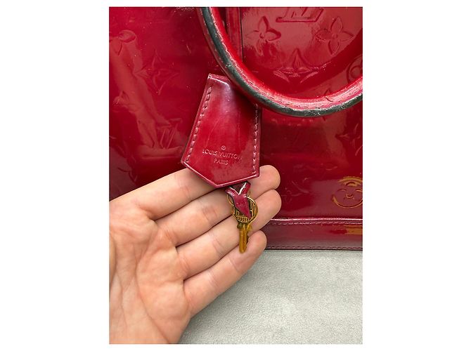 Borsa Louis Vuitton Alma Vernis Bordeaux - vista 2