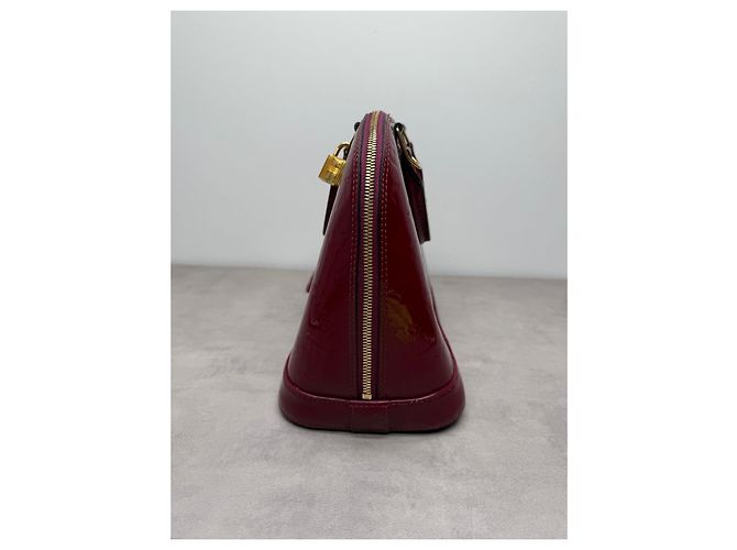 Borsa Louis Vuitton Alma Vernis Bordeaux - vista 6