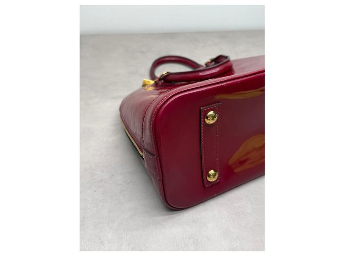 Borsa Louis Vuitton Alma Vernis Bordeaux - vista 9