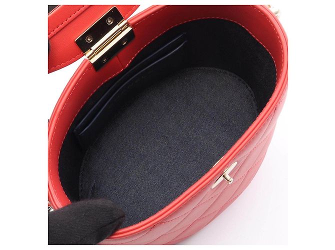 Borsa a tracolla Chanel Matelasse Vanity in pelle d'agnello - vista 3