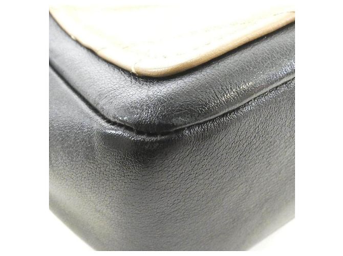 Bolsa de ombro Chanel em couro de bezerro - vista 3