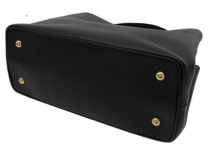 Louis Vuitton Capucines Souple GM Handtasche - Ansicht 3