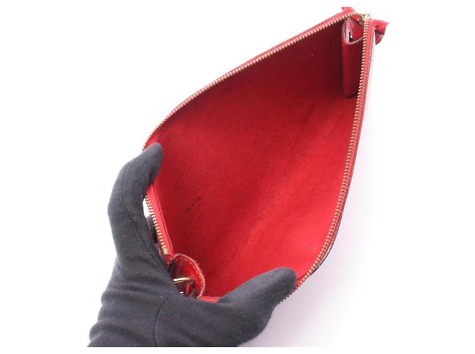 Borsa Louis Vuitton Pochette Accessoires Epi - vista 3