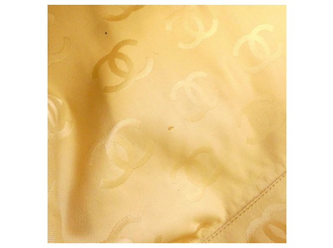 Bolso Chanel de piel de becerro - vista 10