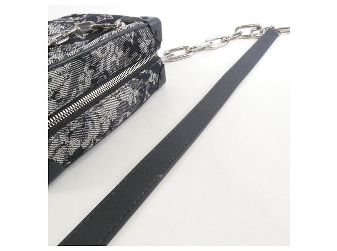 Bolso de hombro Louis Vuitton Monogram Tapestry Mini Soft Trunk - vista 6