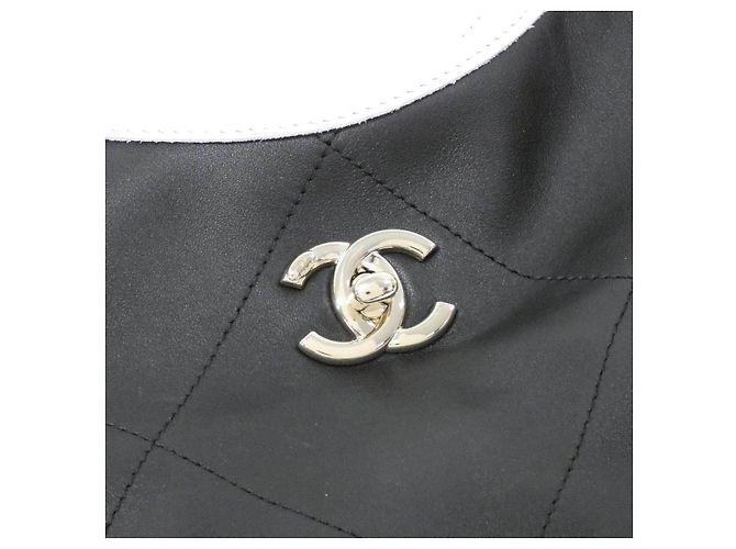 Bolso Chanel AS5466 de piel de becerro - vista 4