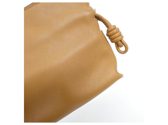Borsa a spalla Loewe Flamenco Clutch Nano in vitello - vista 4