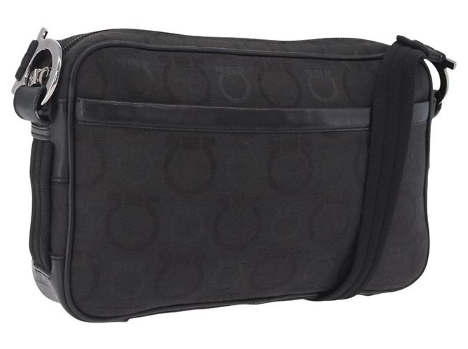 Salvatore Ferragamo Gancini Shoulder Bag Canvas Black Silver Auth 211918A - Jerrillo - vista 2