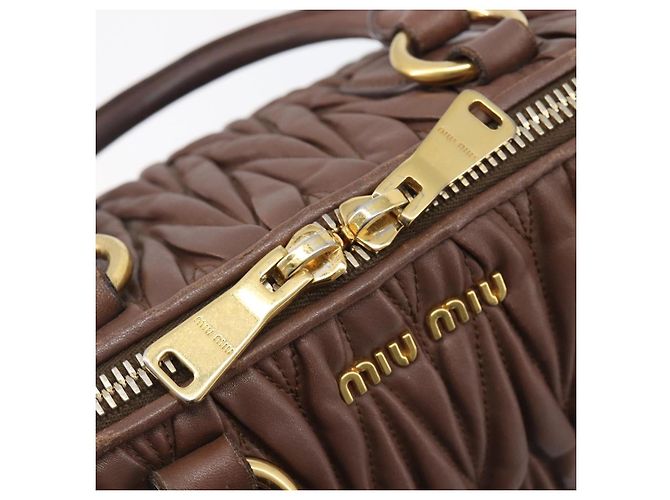 Miu Miu Matelasse Hand Bag Leather Brown Gold Auth 212449M - Jerrillo - vista 17