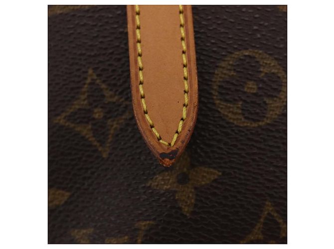 LOUIS VUITTON Monogram Bucket PM Shoulder Bag M42238 LV Auth 213022 - Jerrillo - view 16