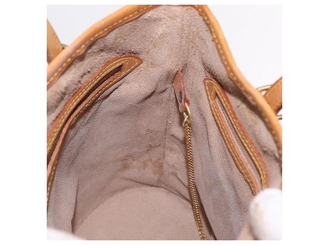 LOUIS VUITTON Monogram Bucket PM Shoulder Bag M42238 LV Auth 213022 - Jerrillo - view 19