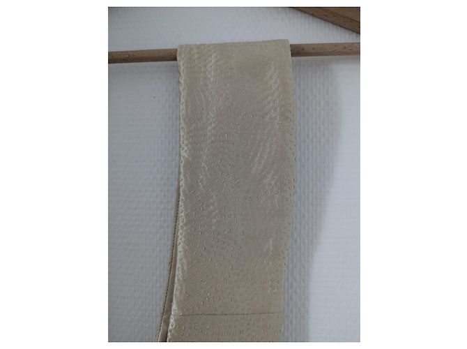 Barbara Bui Robe en soie beige à ornements - vue 10