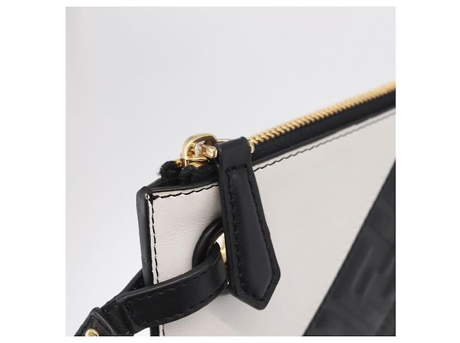 FENDI FILA Collaboration Clutch Bag Leather Black Gold Auth BA16700A - Jerrillo - vista 15