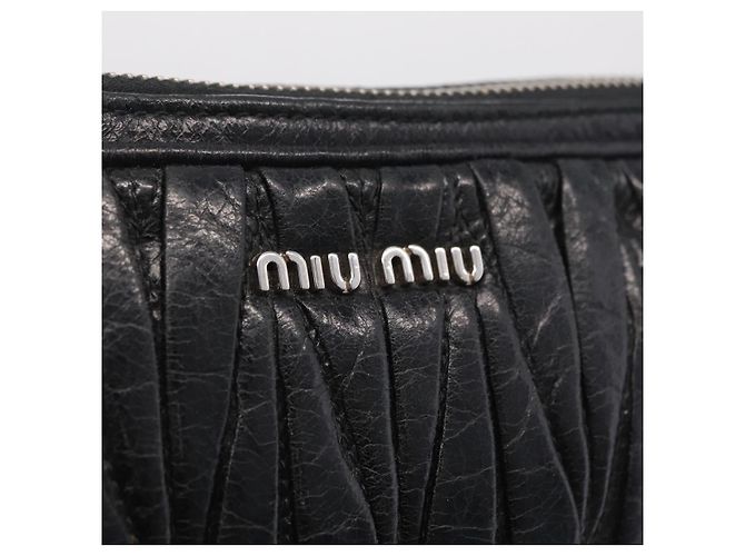 Miu Miu Matelasse Shoulder Bag Leather Black Silver Auth ka6824V - Jerrillo - vista 17