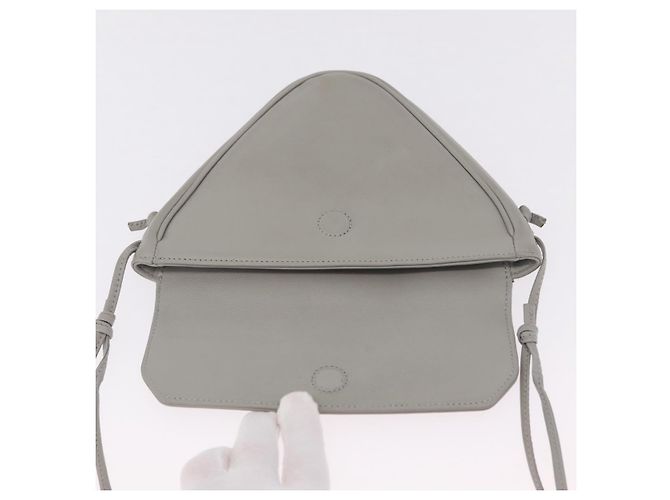 Céline CELINE Triangle Bag Leather Gray Auth ka6826A - Jerrillo - vista 16