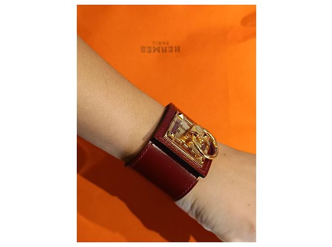 Hermès Bracciale a Polsino in Pelle Bordeaux e Metallo Dorato - vista 2