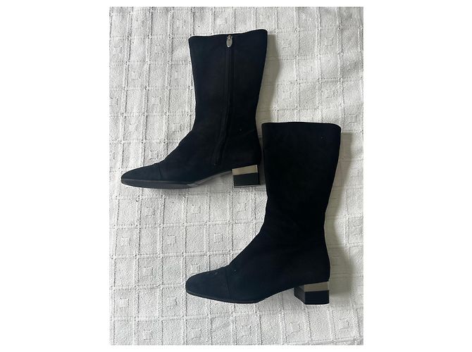 Stivali Chanel in camoscio nero con tacco a blocco - vista 10