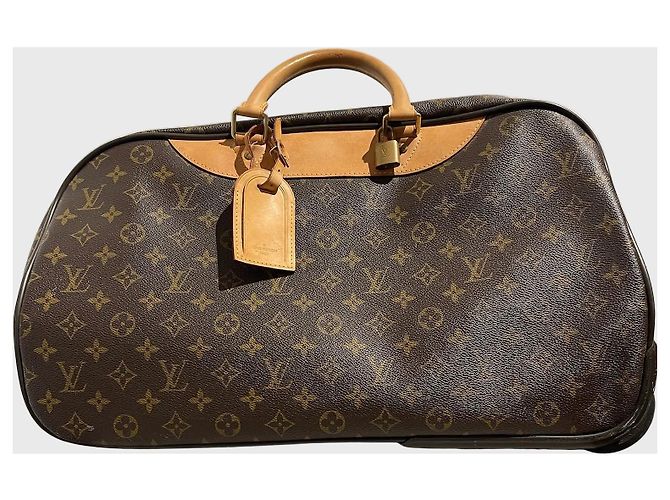 Maleta Louis Vuitton Eole 50 Monogram - vista 3
