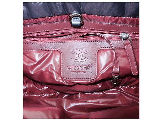 CHANEL COCO Cocoon PM Piccola Borsa Tote in Nylon Borsa a Mano Nera A48610 - vista 10