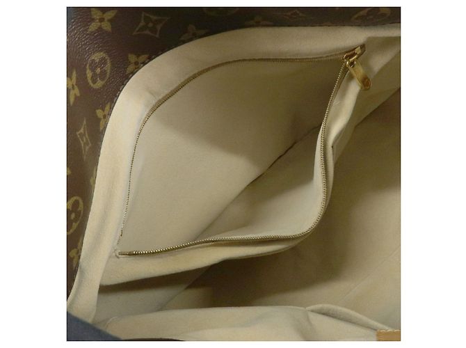 Borsa a tracolla Louis Vuitton Monogram Artsy MM Brown M40249 - vista 18