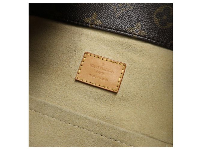 Borsa a tracolla Louis Vuitton Monogram Artsy MM Brown M40249 - vista 21